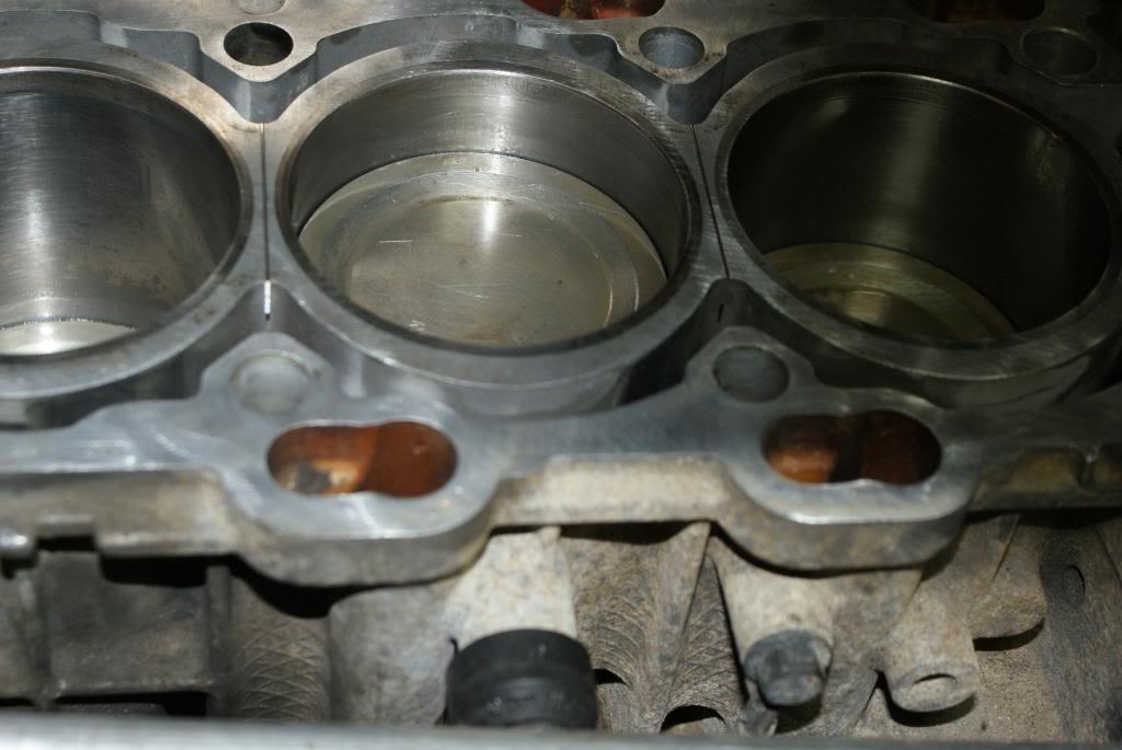 Volvo S60R engine block