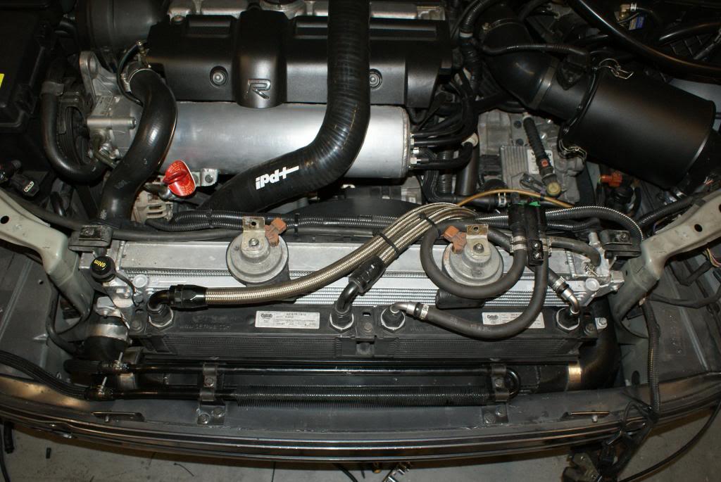 Volvo S60R Power steering coolant line