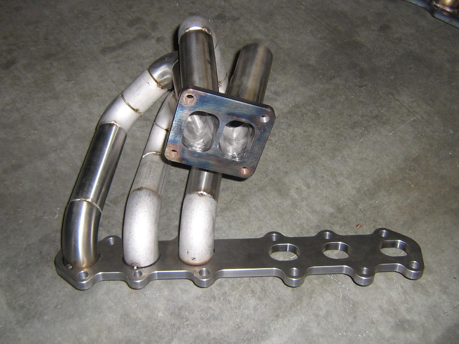 exhaust manifold