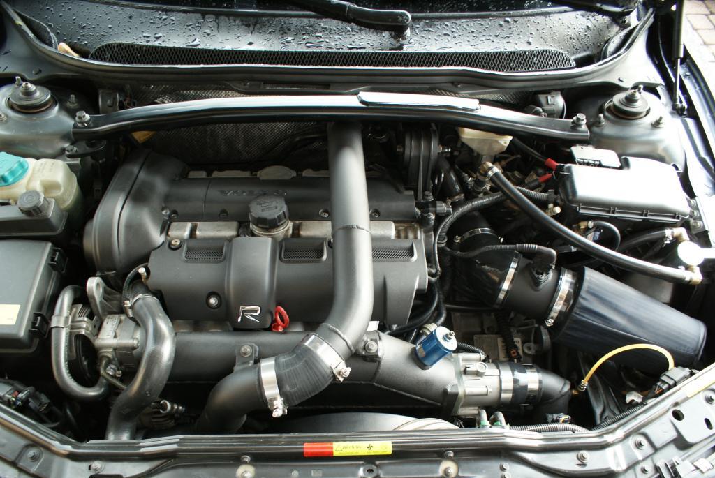 Volvo S60R engine