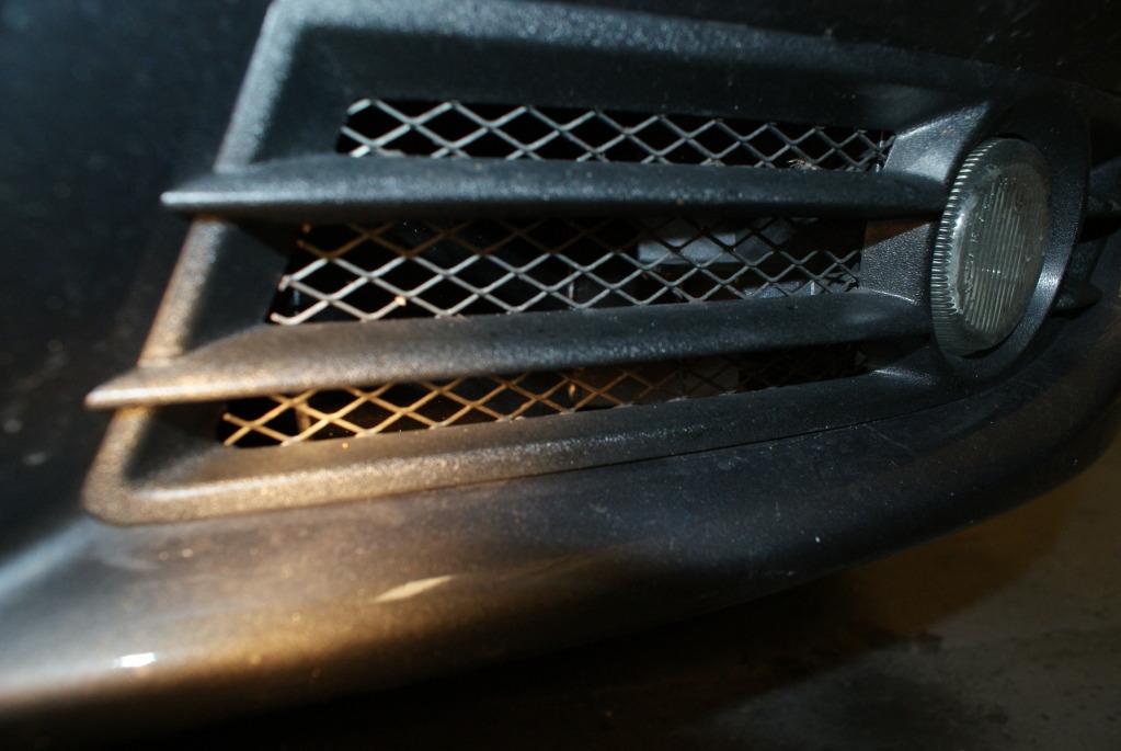 Volvo S60R front vent