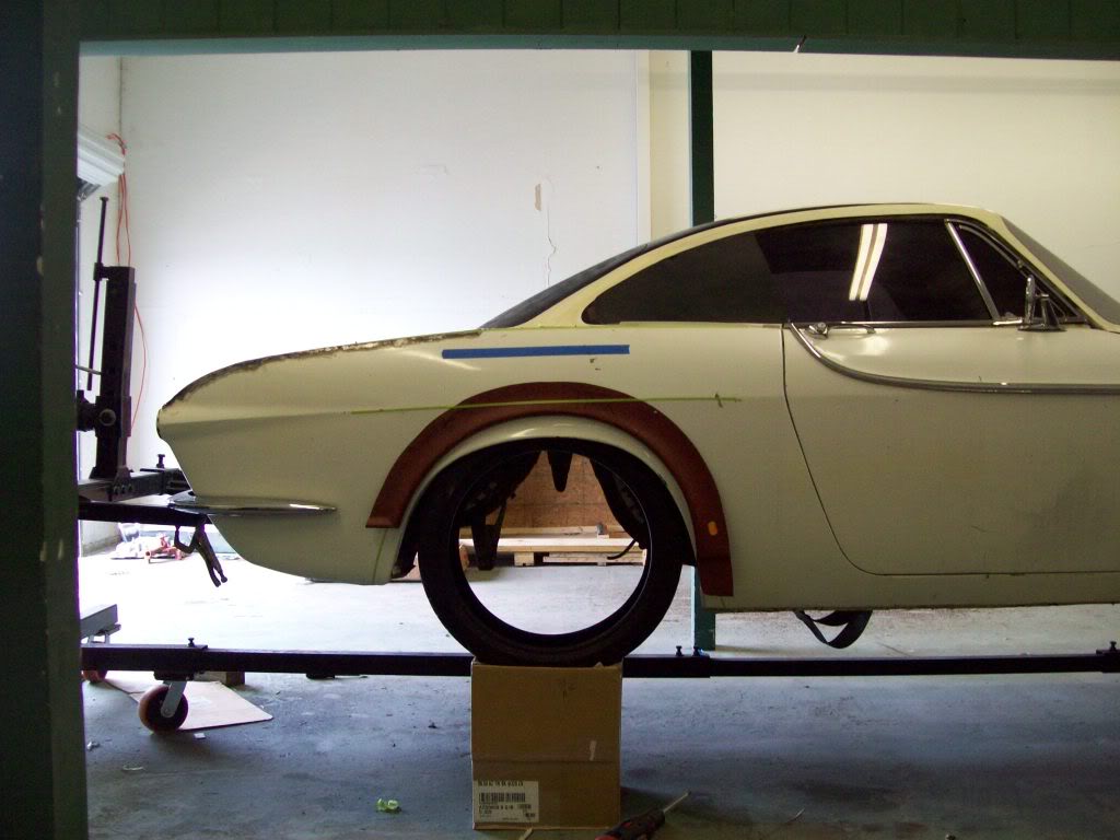 Volvo P1800 rear wheel arches