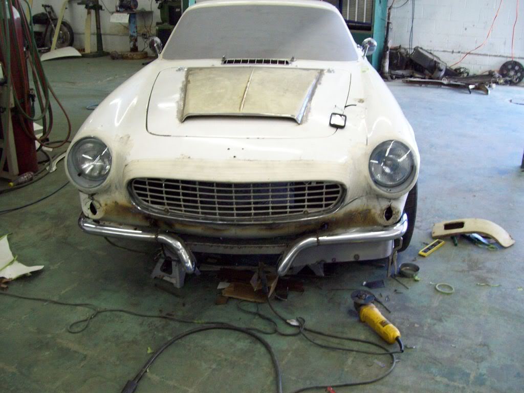 Volvo P1800 custom front