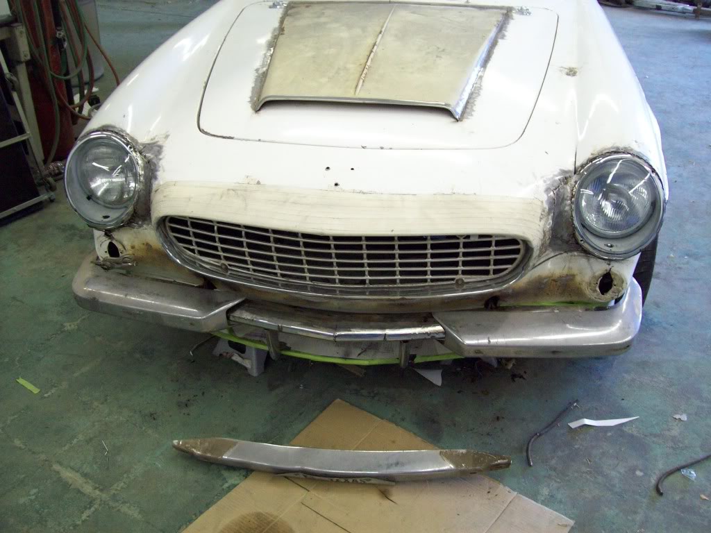 Volvo P1800 front