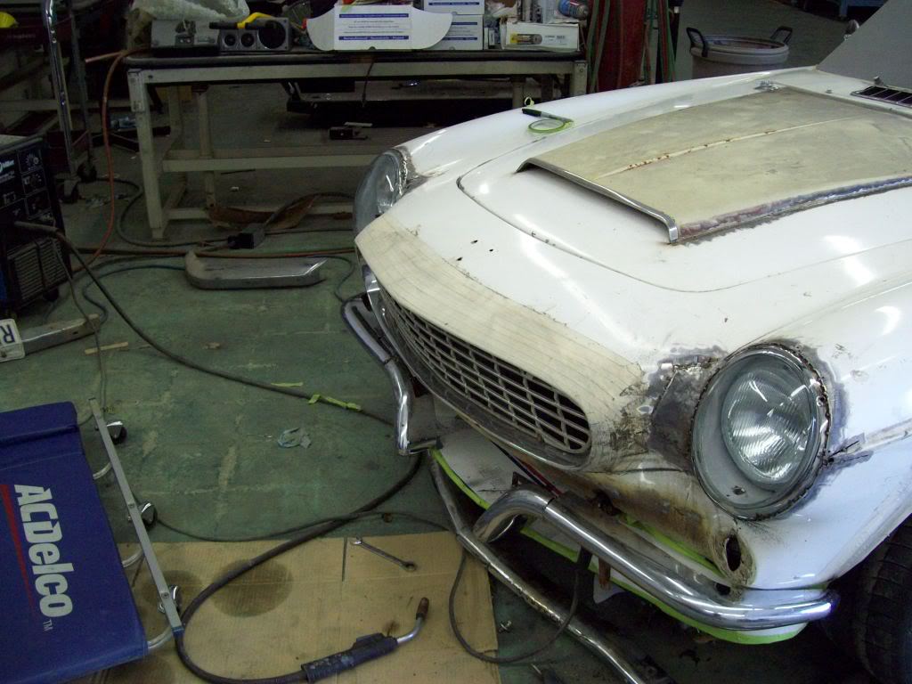 Volvo P1800 body work