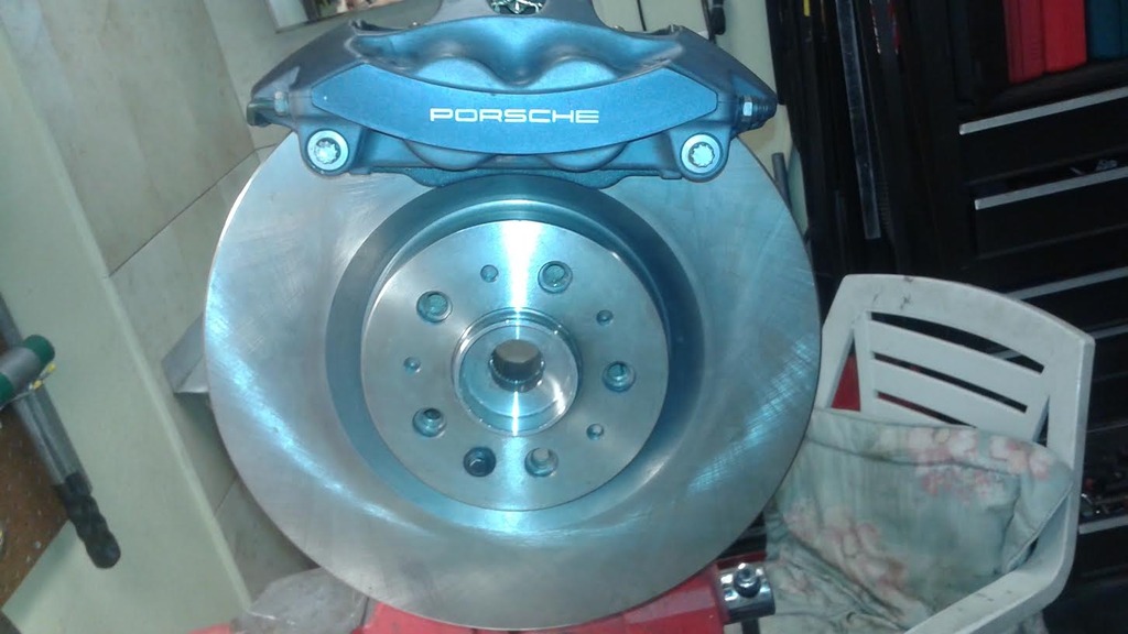 Porsche rotors and caliper