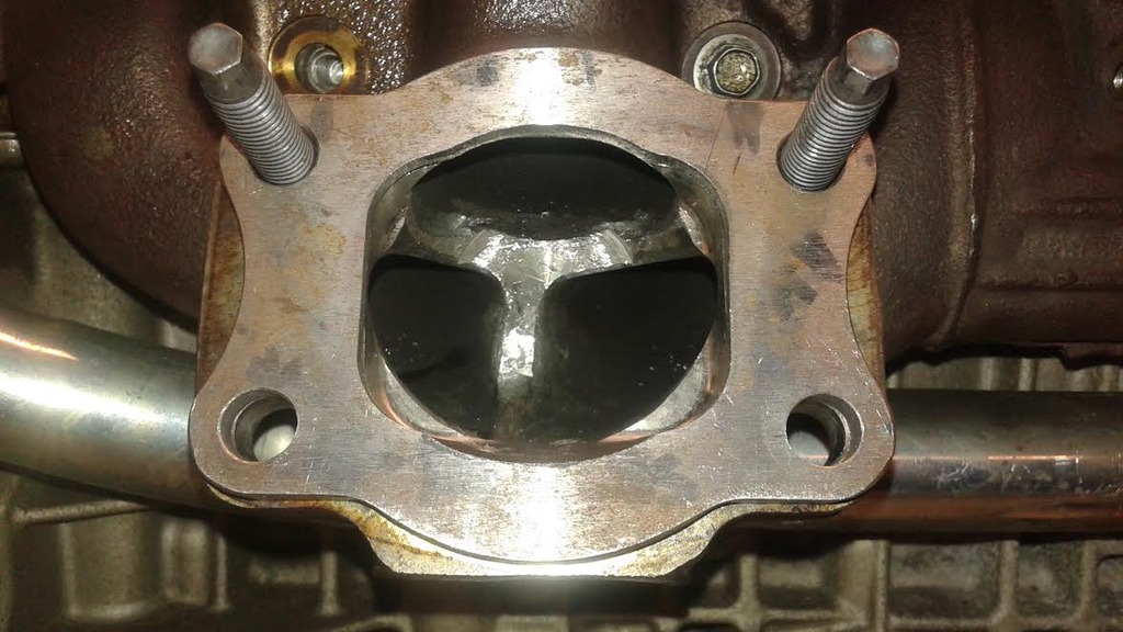 Volvo exhaust manifold