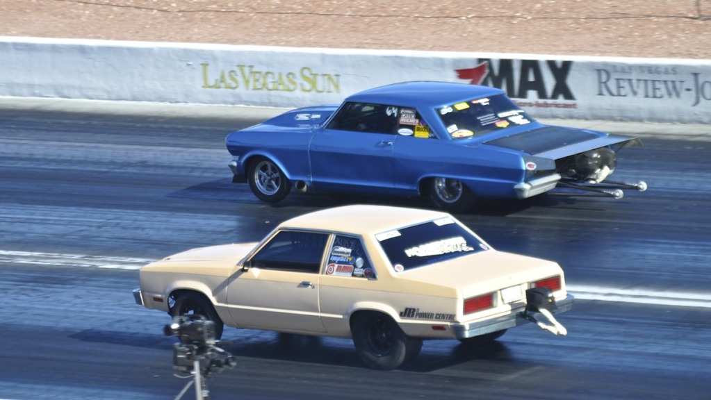 Ford Fairmont drag racing