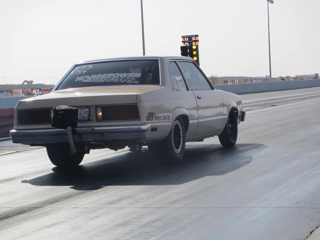 Ford Fairmont drag racing