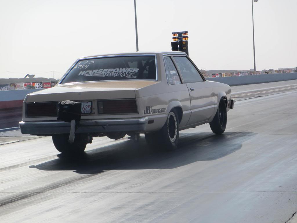 Ford Fairmont drag racing