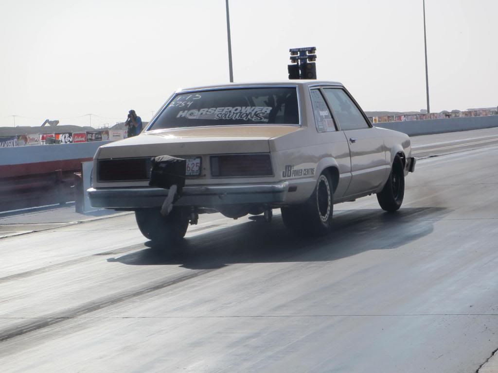 Ford Fairmont drag racing