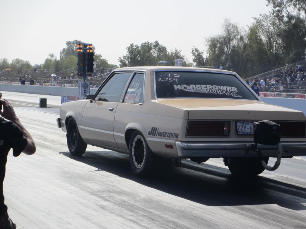 Ford Fairmont drag racing