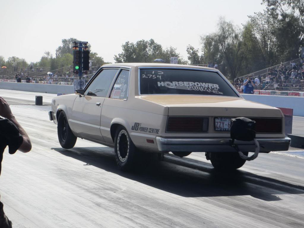 Ford Fairmont drag racing