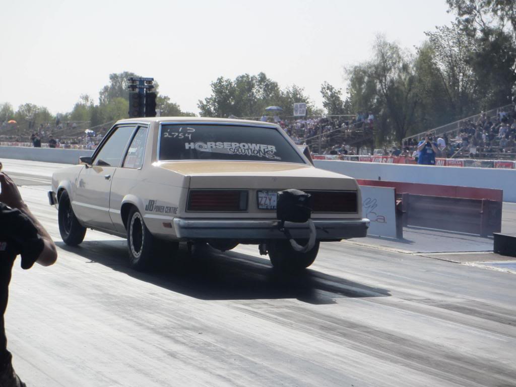 Ford Fairmont drag racing