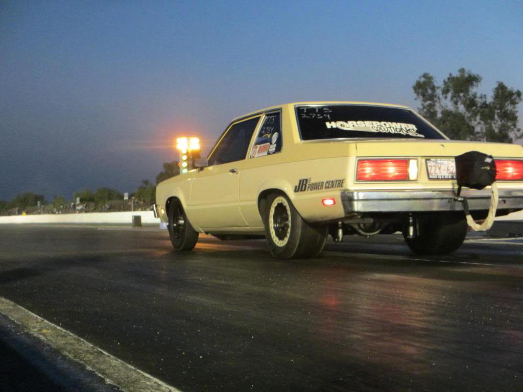 Ford Fairmont drag racing