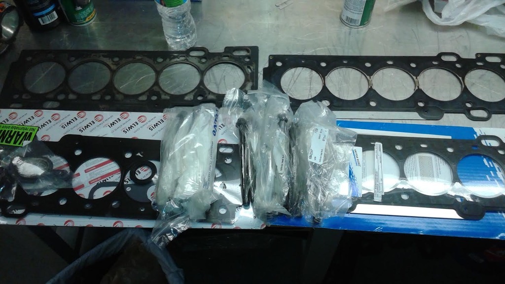 Volvo S60R head gaskets