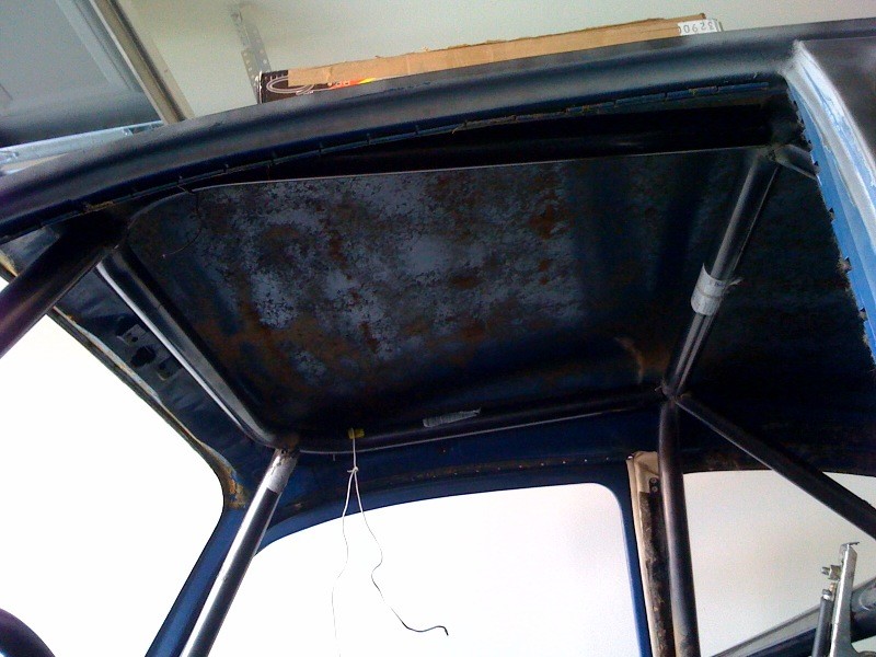 VW Beetle roll cage