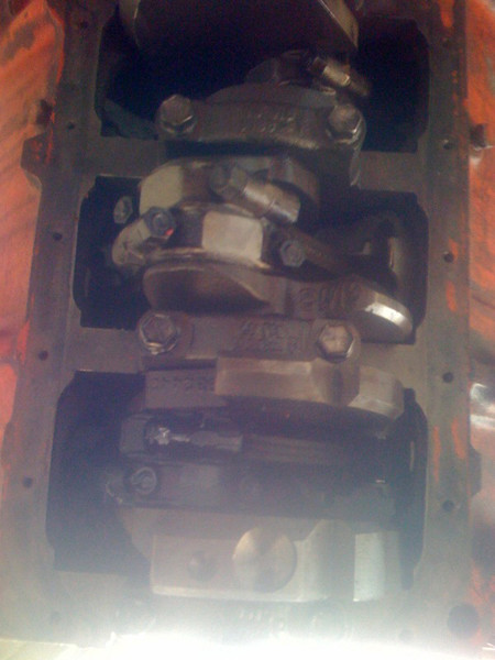 350 V8 crankcase