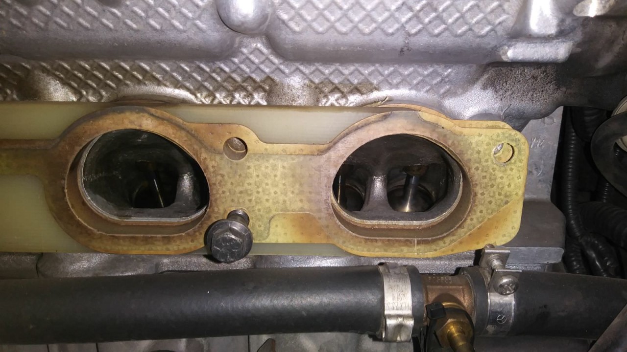 Volvo polished cylinder head