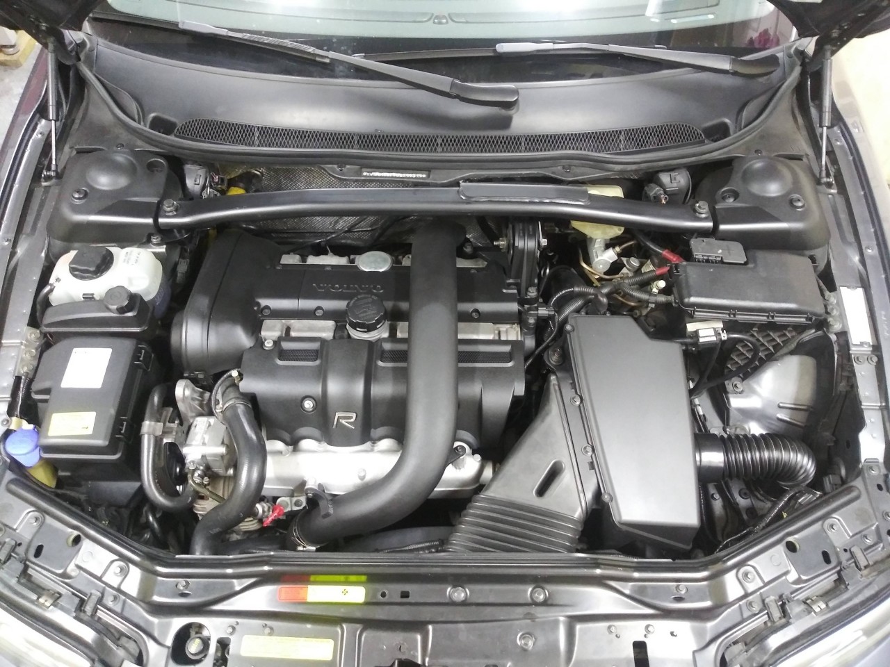 Volvo S60R stock engine