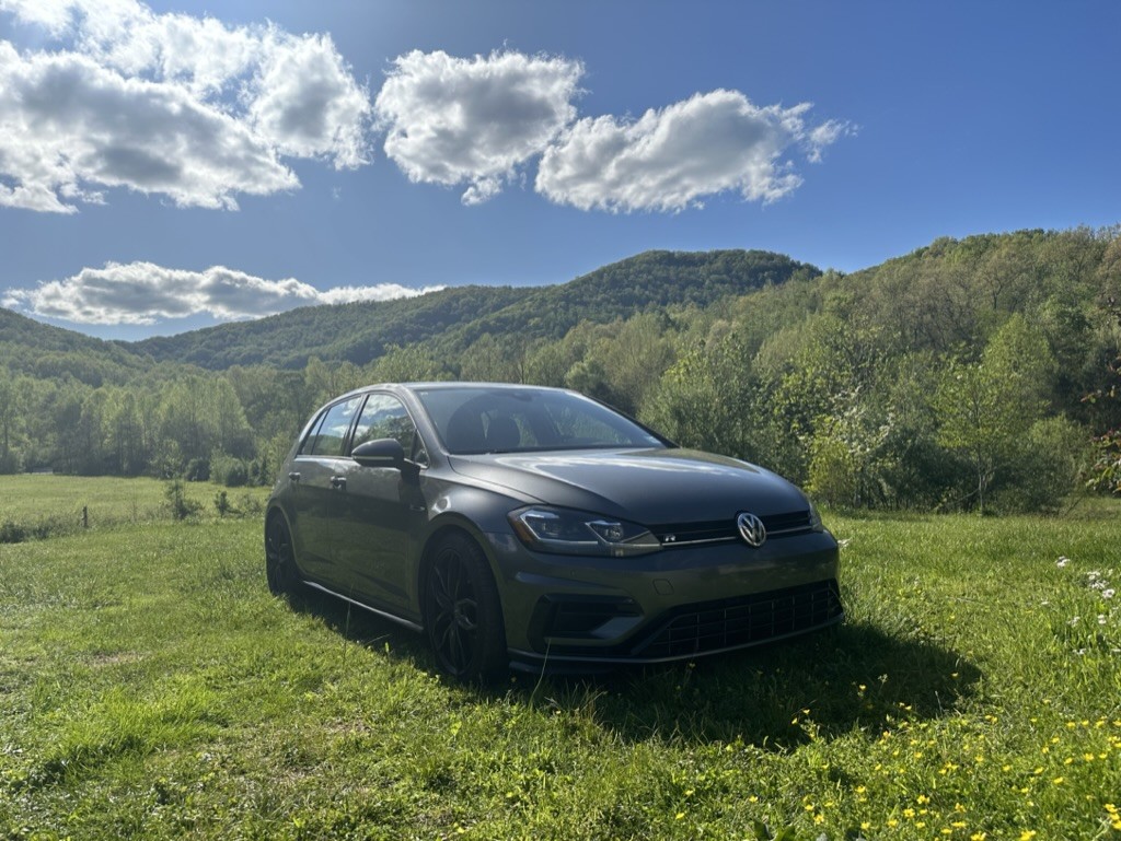 2019 VW Golf R with Kentucky Mountains